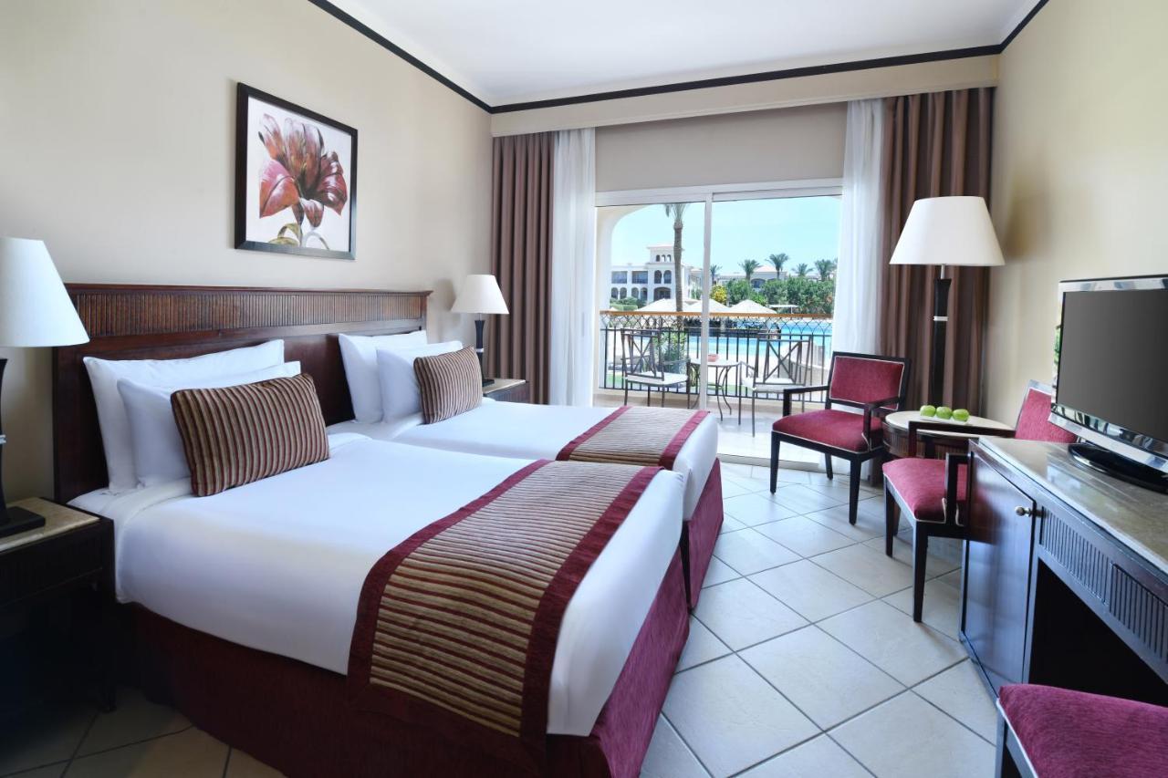 Jaz Mirabel Resort Šarm aš-Šajch Exteriér fotografie A room at the Hilton Sharm El Sheikh
