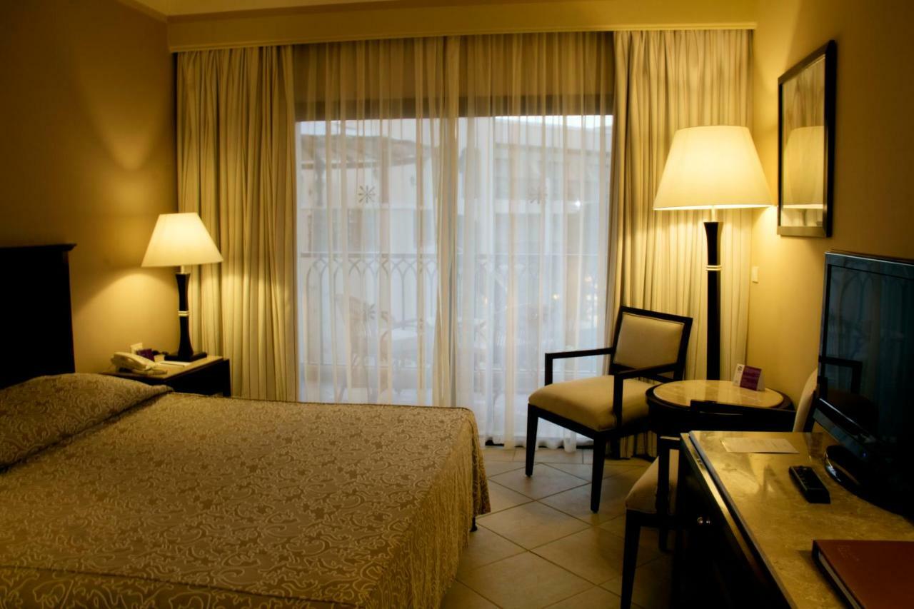 Jaz Mirabel Resort Šarm aš-Šajch Exteriér fotografie A room at the hotel