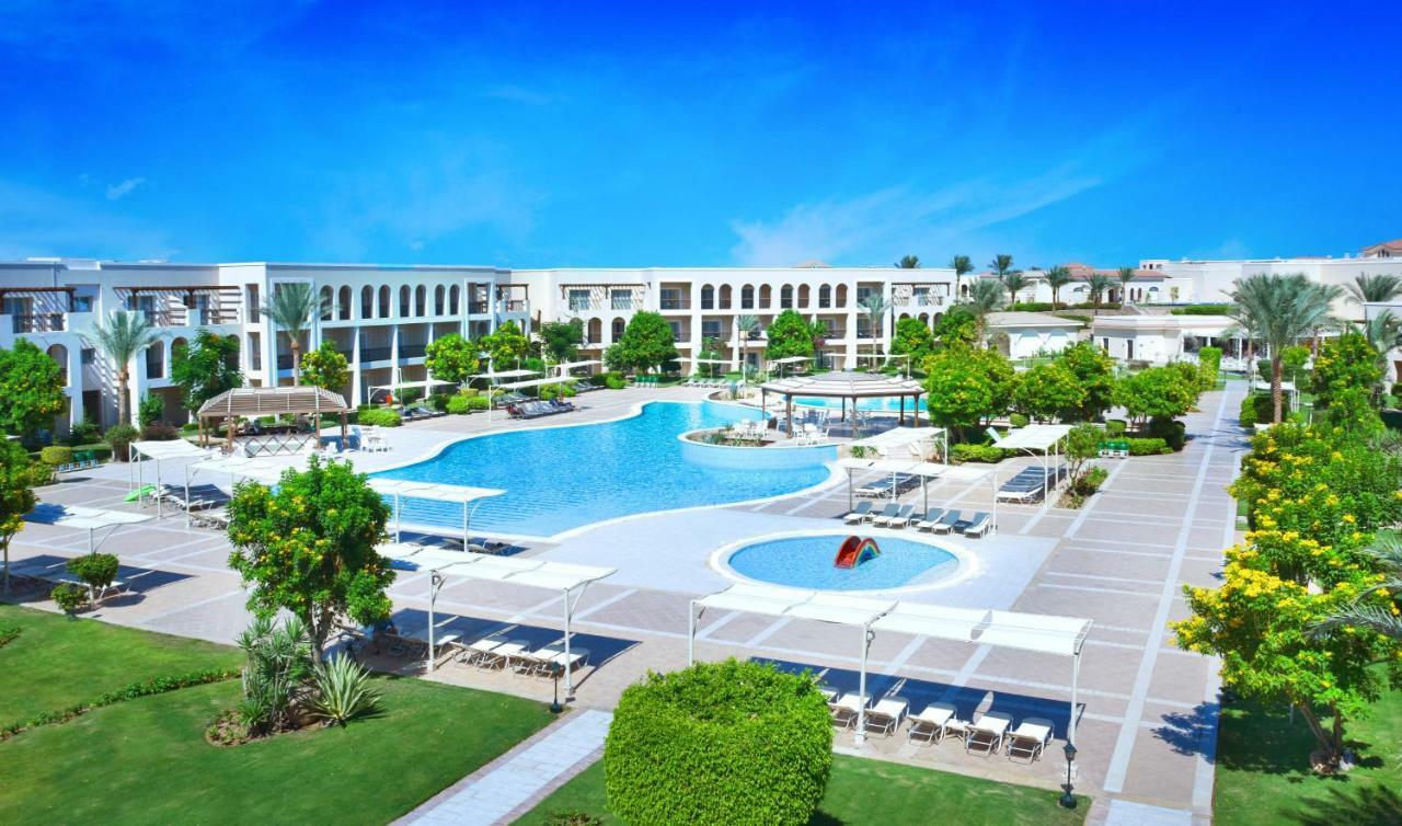 Jaz Mirabel Resort Šarm aš-Šajch Exteriér fotografie The swimming pool at the resort